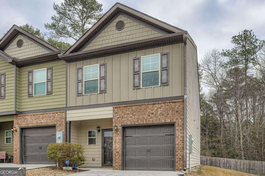Photo of 1901 Creel Lane, Atlanta, GA 30349 (MLS # 10662432)