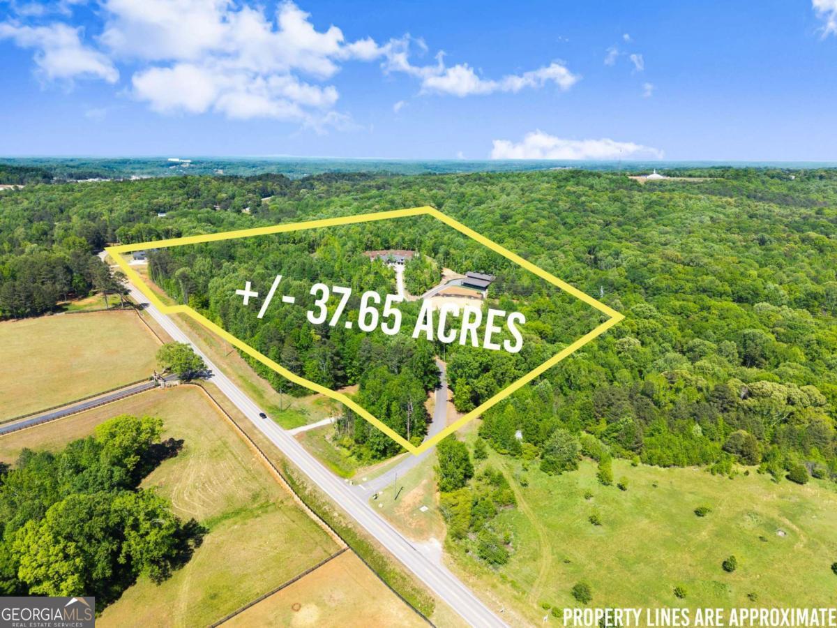 3263 Tanners Mill RD