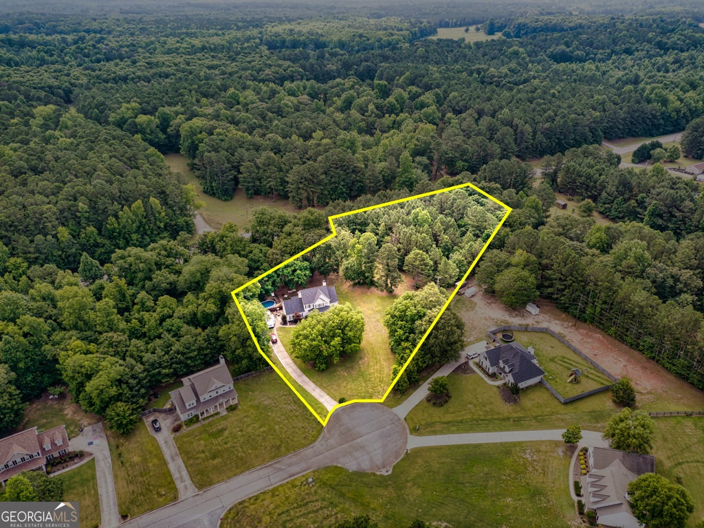 Photo of 162 Deer Creek Trail, Moreland, GA 30259 (MLS # 10809571)