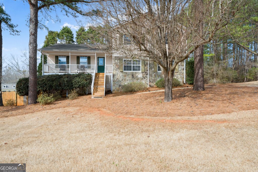 Photo of 925 Alexander Hamilton Drive, McDonough, GA 30253 (MLS # 10694611)