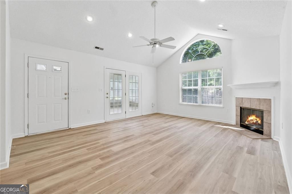 Alpharetta, Georgia 30022, United States, 3 Bedrooms Bedrooms, ,2 BathroomsBathrooms,Residential,Pending,180494