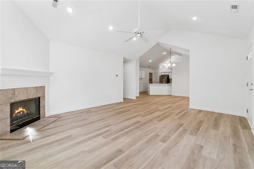 Alpharetta, Georgia 30022, United States, 3 Bedrooms Bedrooms, ,2 BathroomsBathrooms,Residential,Pending,180494