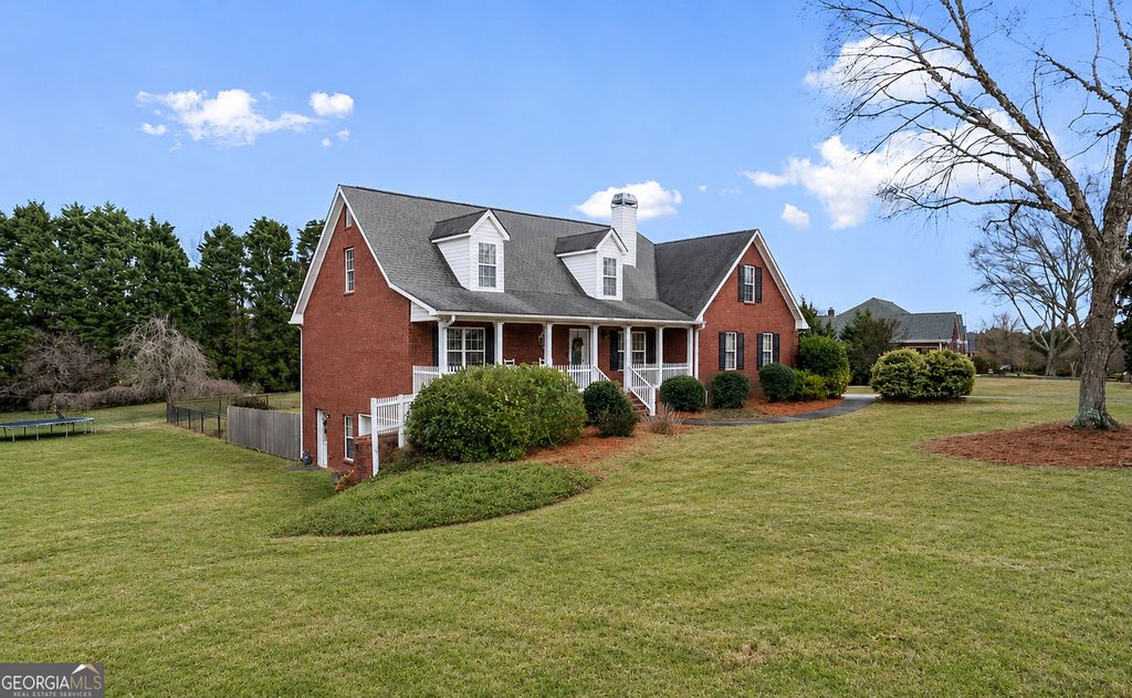 Photo of 1112 Sutton Drive, Mcdonough, GA 30252 (MLS # 10770704)