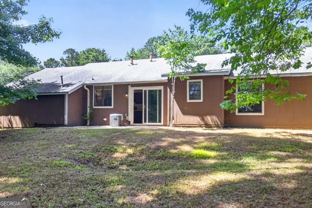 Photo of 2414 Leslie Brook Drive, Decatur, GA 30035 (MLS # 10786043)
