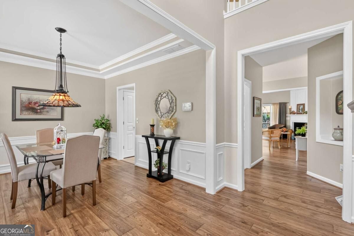 153 Churchcliff DR