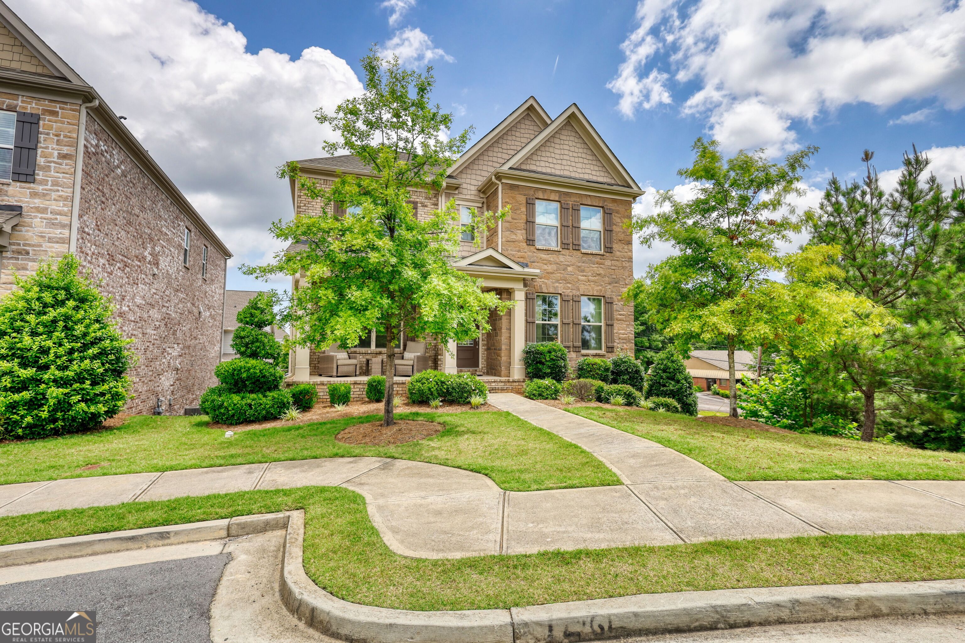 4895 STERLING CLOSE