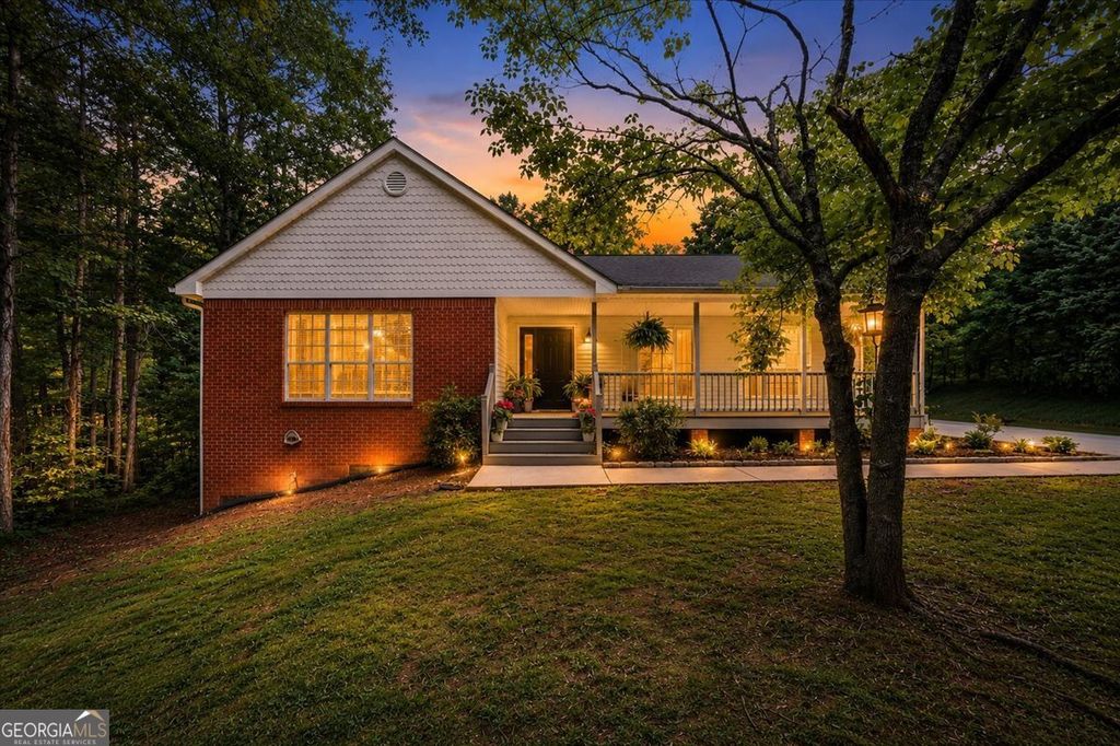 Photo of 139 Royal Way, McDonough, GA 30252 (MLS # 10770081)