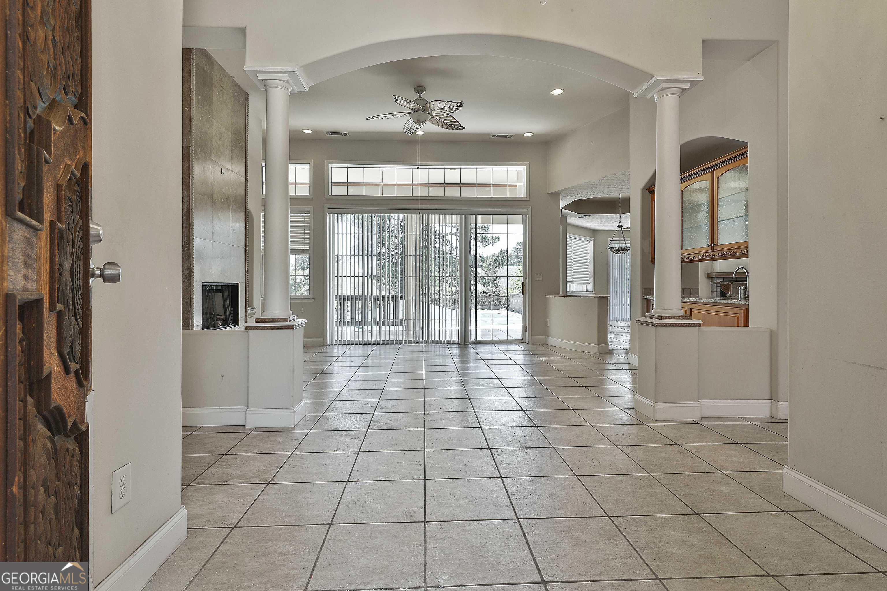 8454 Seven Oaks DR