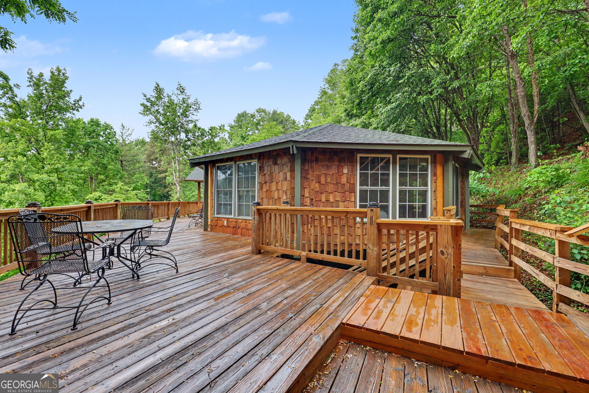 1085 Sky High DR