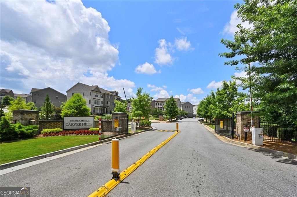 4362 White Spruce ALY