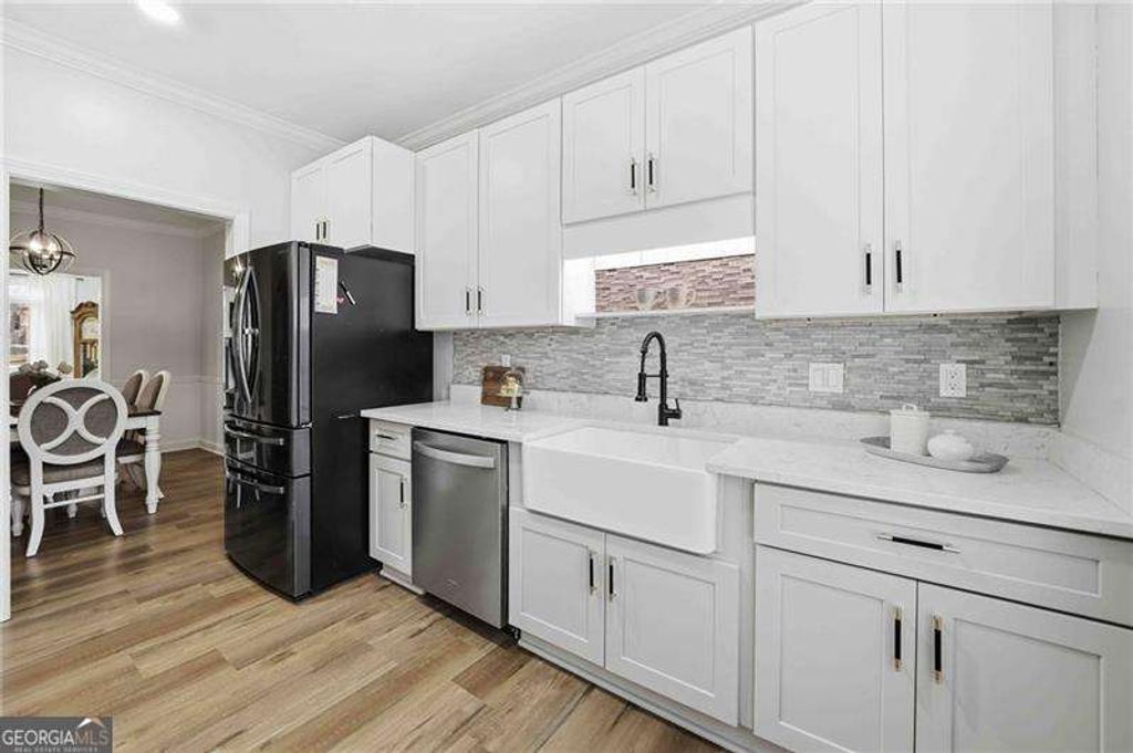 Photo of 137 Weatherburne Drive, Roswell, GA 30076 (MLS # 10767565)