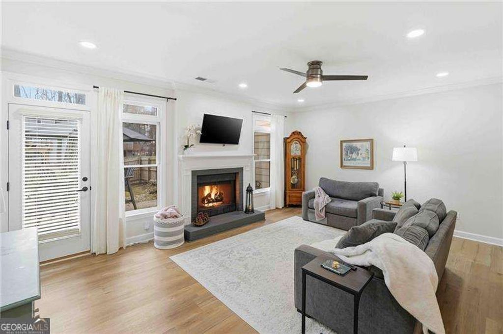 Photo of 137 Weatherburne Drive, Roswell, GA 30076 (MLS # 10767565)