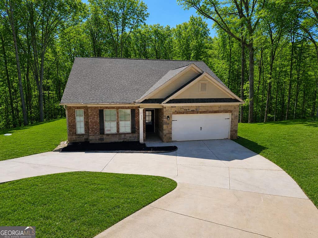 Photo of 333 Darlington Drive, Ellenwood, GA 30294 (MLS # 10828327)