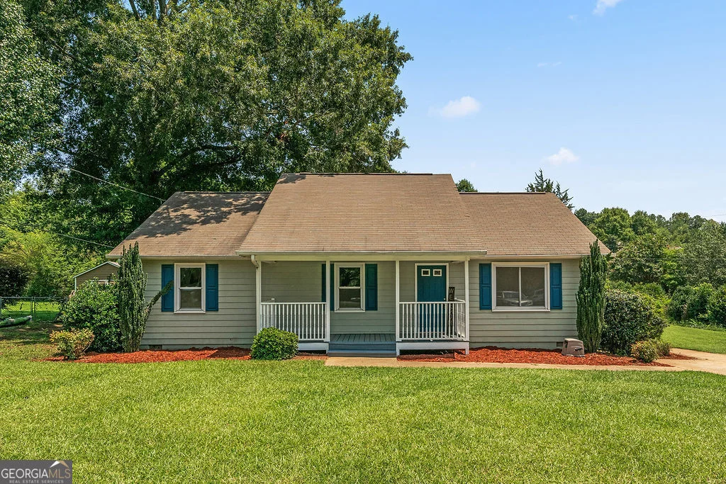 135 Manning Mill Road NW