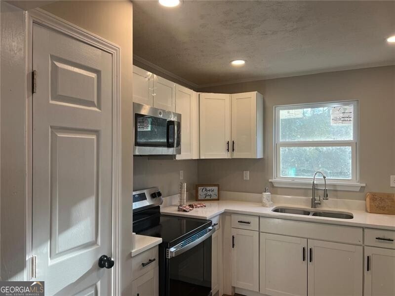 1055 Pinecrest DR