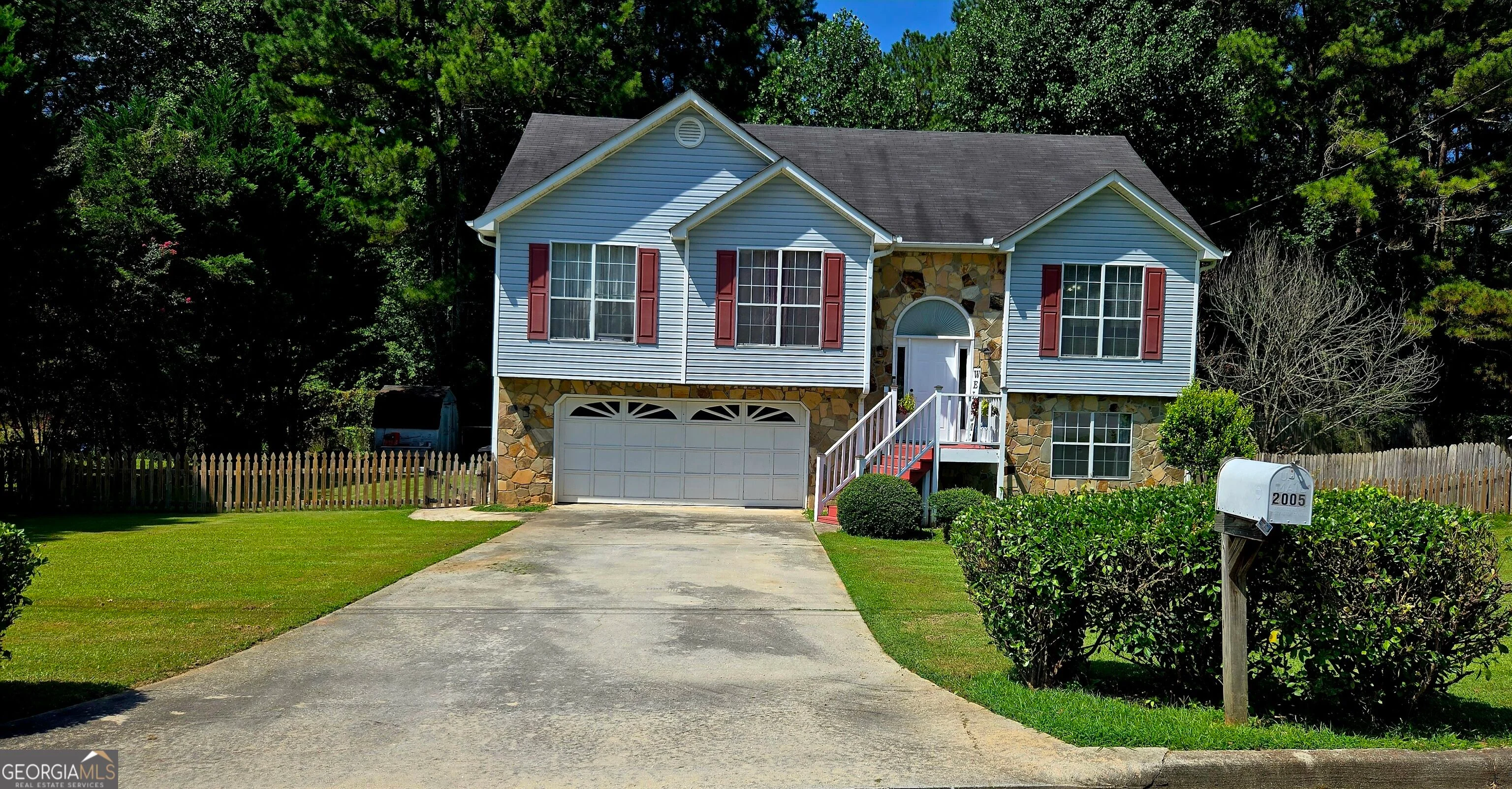 2005 Amherst Lane SE