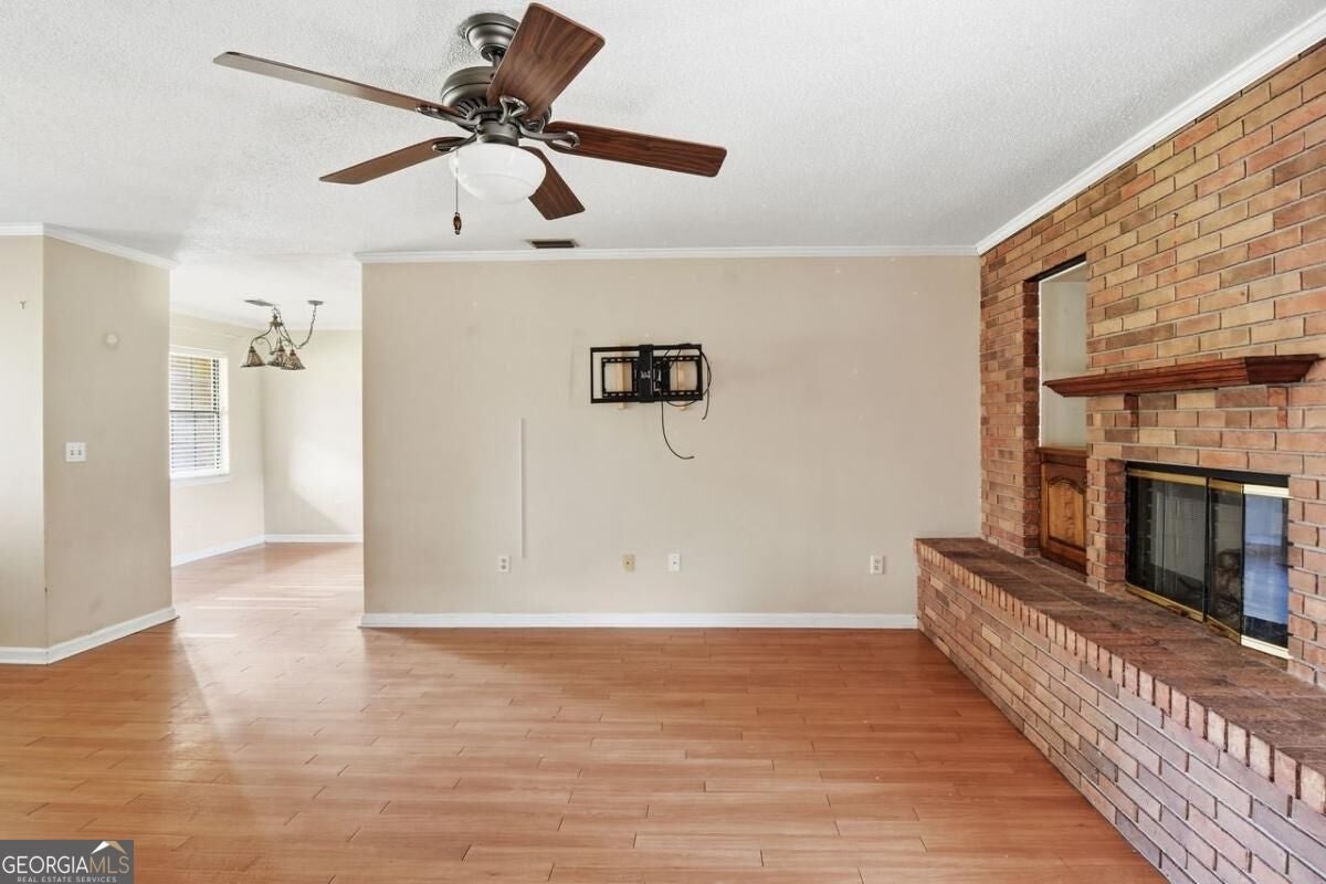 149 Lake View CIR