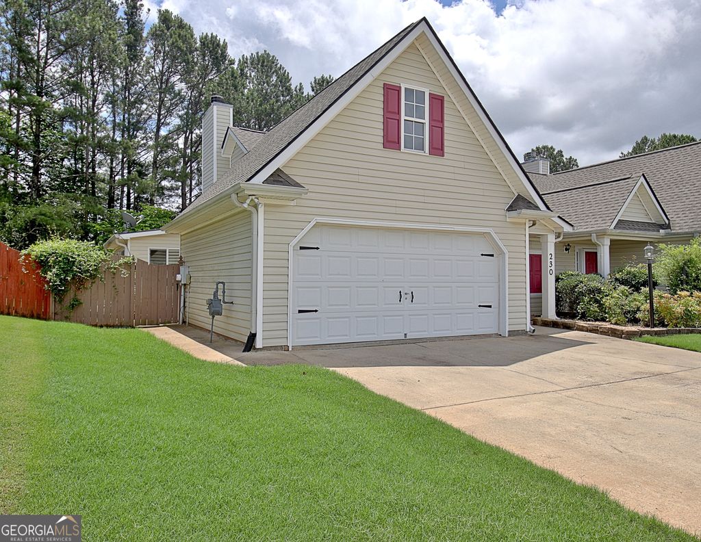 Photo of 230 Courtyard Drive, Newnan, GA 30265 (MLS # 10777323)