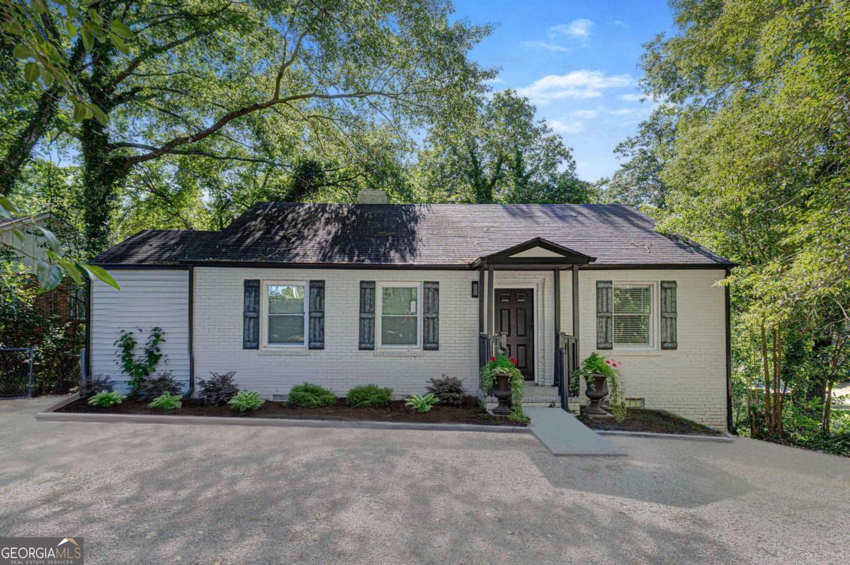 151 Munson DR