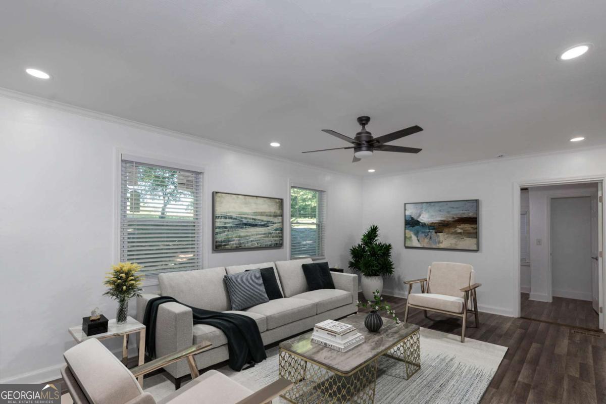 151 Munson DR
