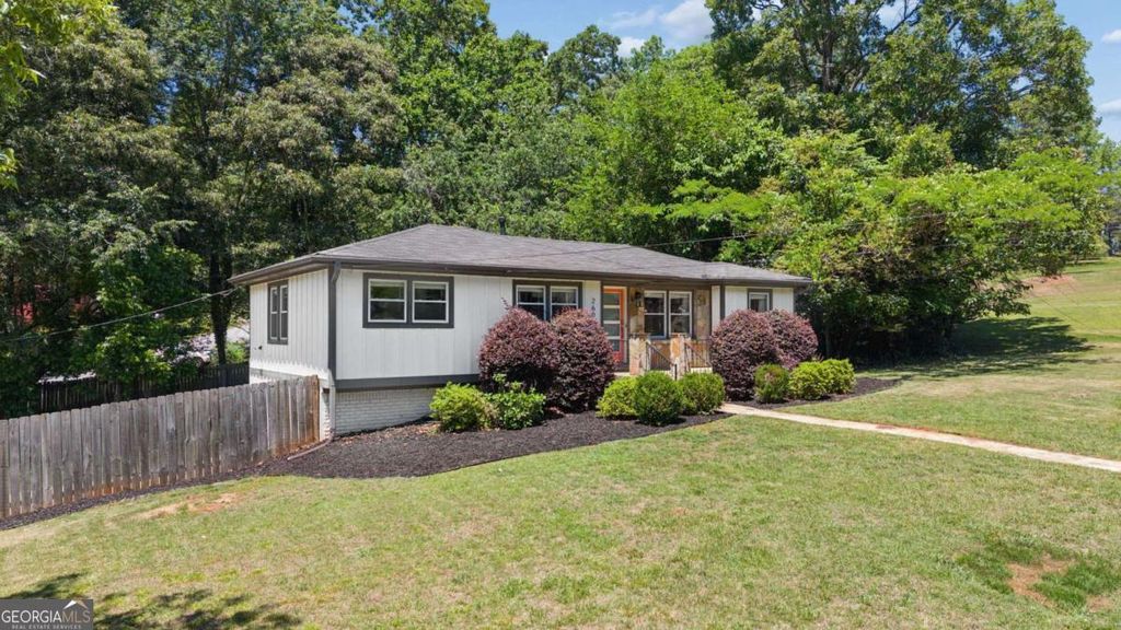 Photo of 2607 Hatfield Circle SE, Atlanta, GA 30316 (MLS # 10765959)