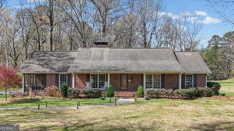 Photo of 428 Horseshoe Circle, Rockmart, GA 30153 (MLS # 10725188)