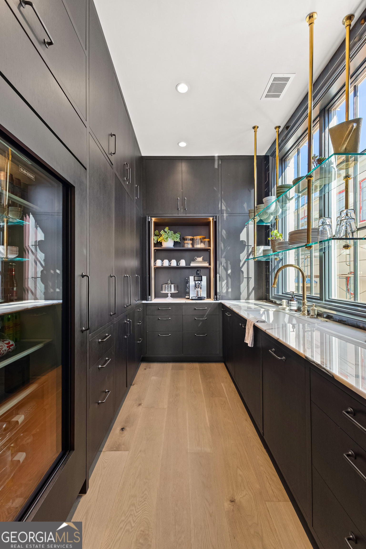 Fayetteville, Georgia 30214, United States, 5 Bedrooms Bedrooms, ,6 BathroomsBathrooms,Residential,Active,15855