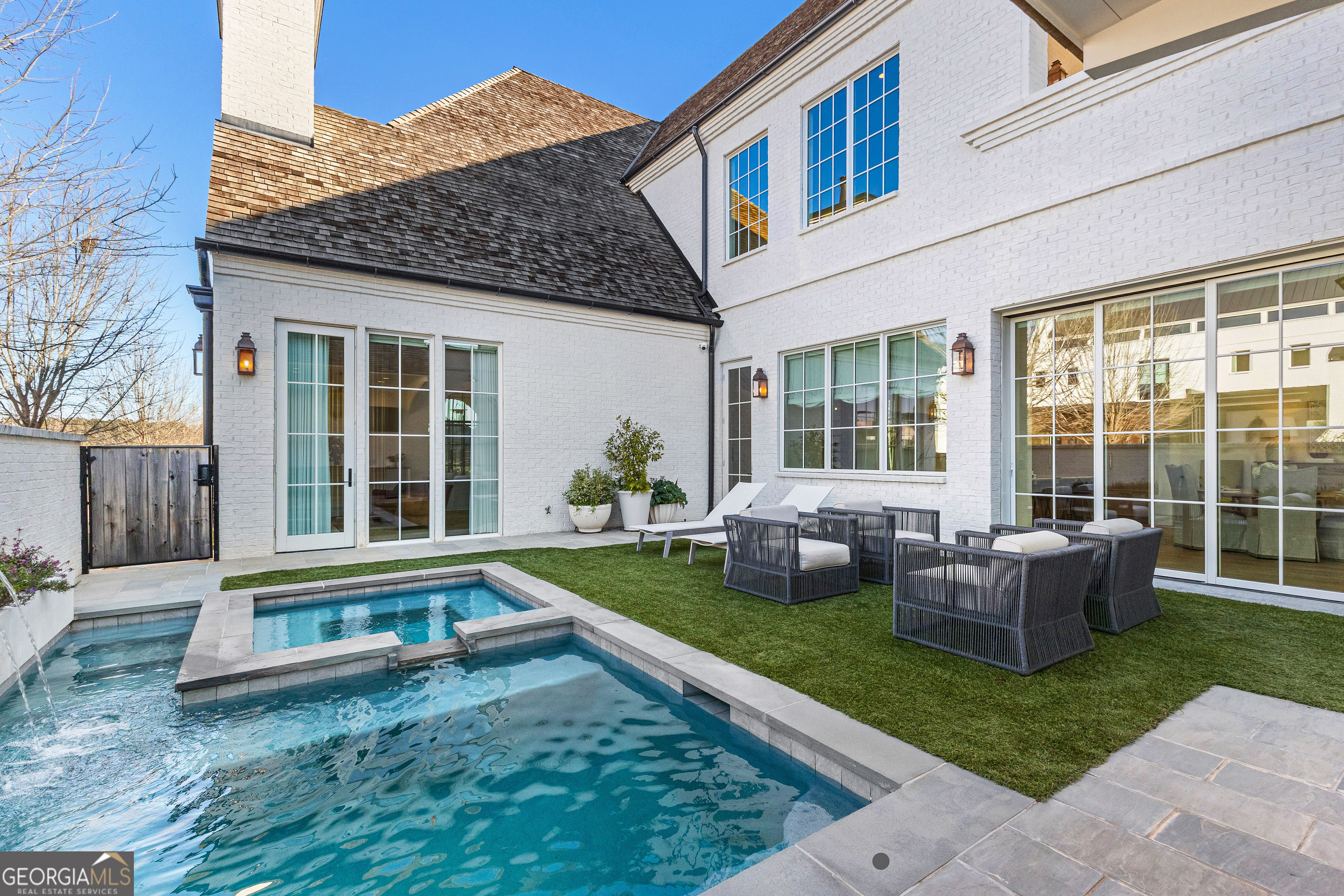 Fayetteville, Georgia 30214, United States, 5 Bedrooms Bedrooms, ,6 BathroomsBathrooms,Residential,Active,15855