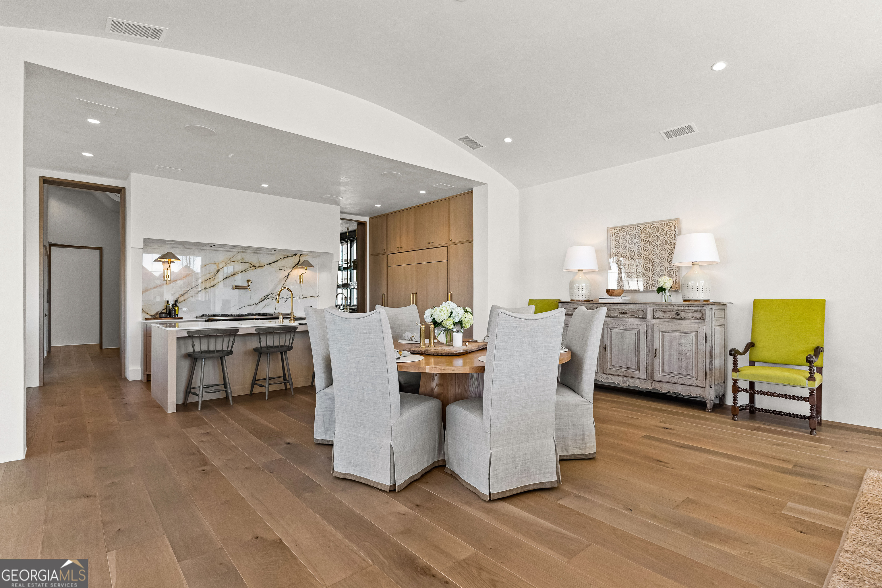 Fayetteville, Georgia 30214, United States, 5 Bedrooms Bedrooms, ,6 BathroomsBathrooms,Residential,Active,15855