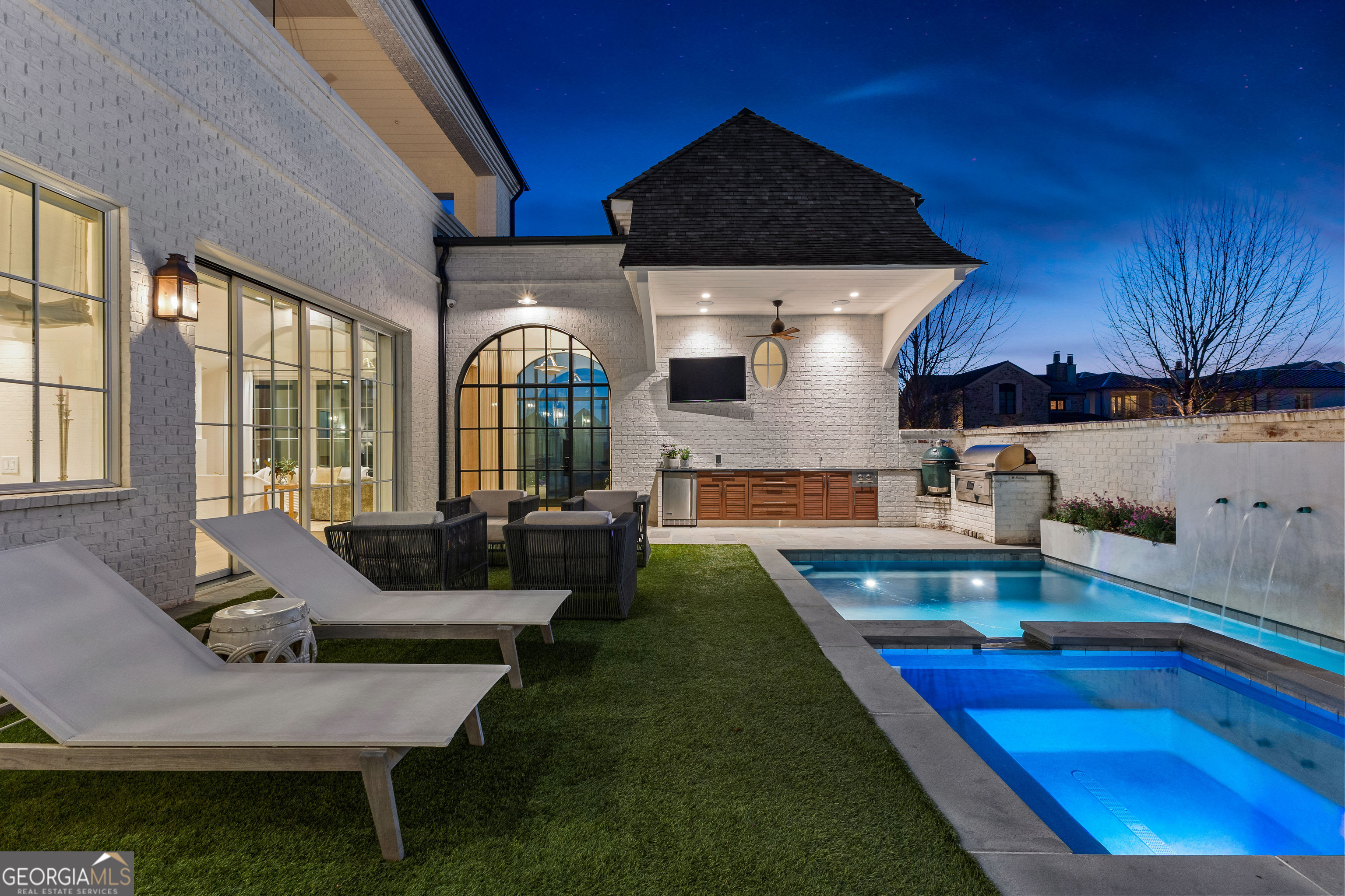 Fayetteville, Georgia 30214, United States, 5 Bedrooms Bedrooms, ,6 BathroomsBathrooms,Residential,Active,15855