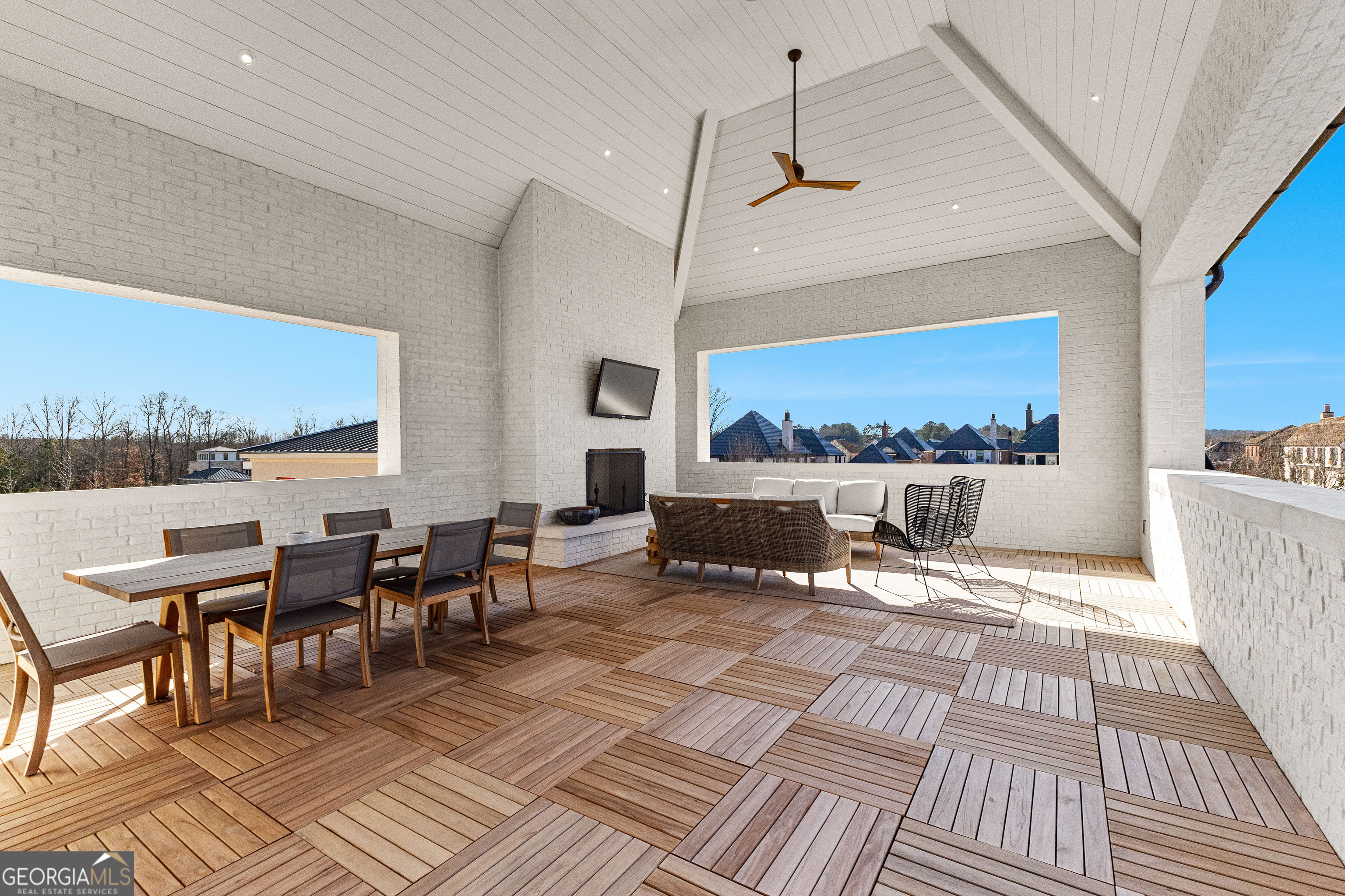 Fayetteville, Georgia 30214, United States, 5 Bedrooms Bedrooms, ,6 BathroomsBathrooms,Residential,Active,15855