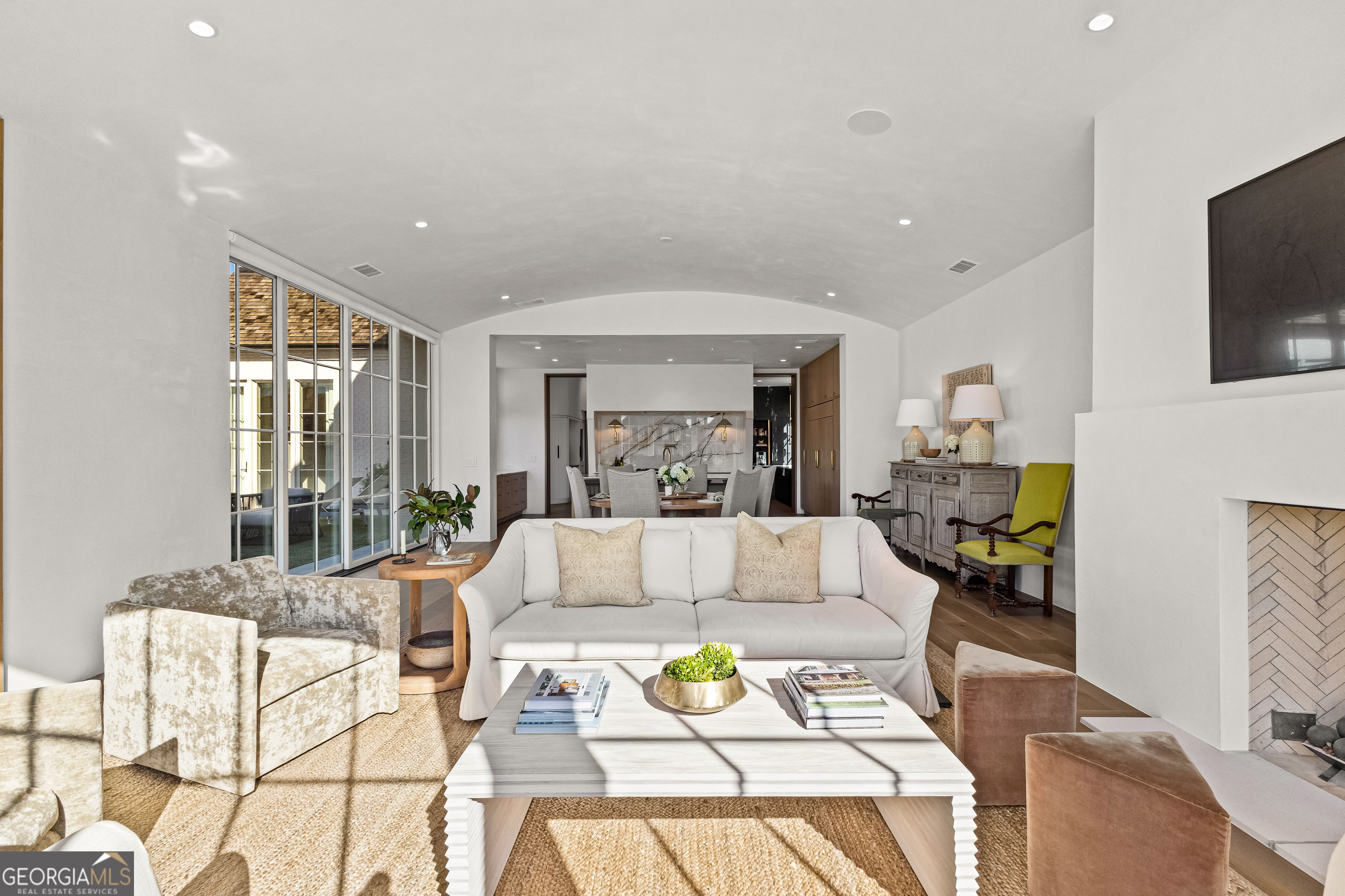 Fayetteville, Georgia 30214, United States, 5 Bedrooms Bedrooms, ,6 BathroomsBathrooms,Residential,Active,15855