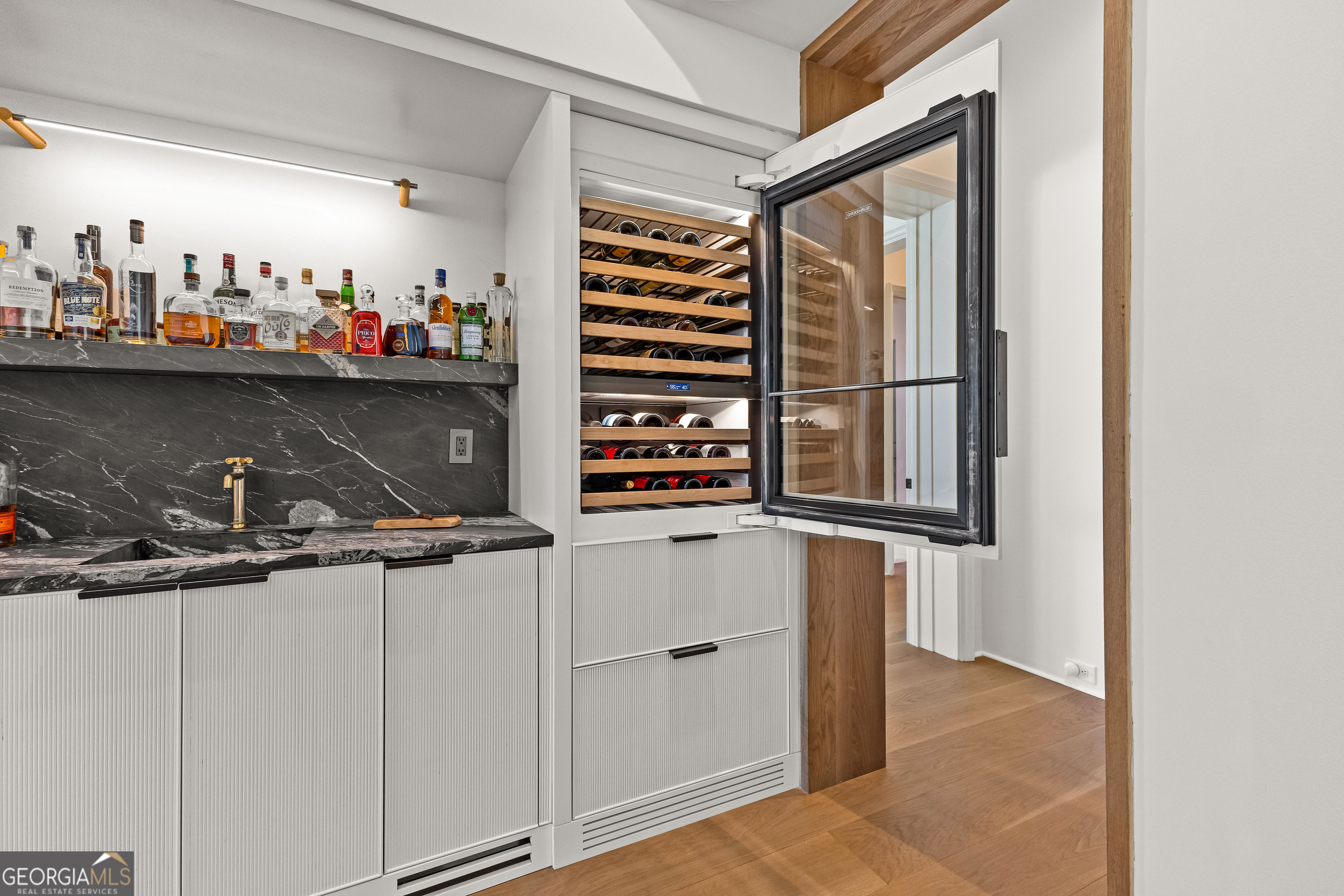 Fayetteville, Georgia 30214, United States, 5 Bedrooms Bedrooms, ,6 BathroomsBathrooms,Residential,Active,15855