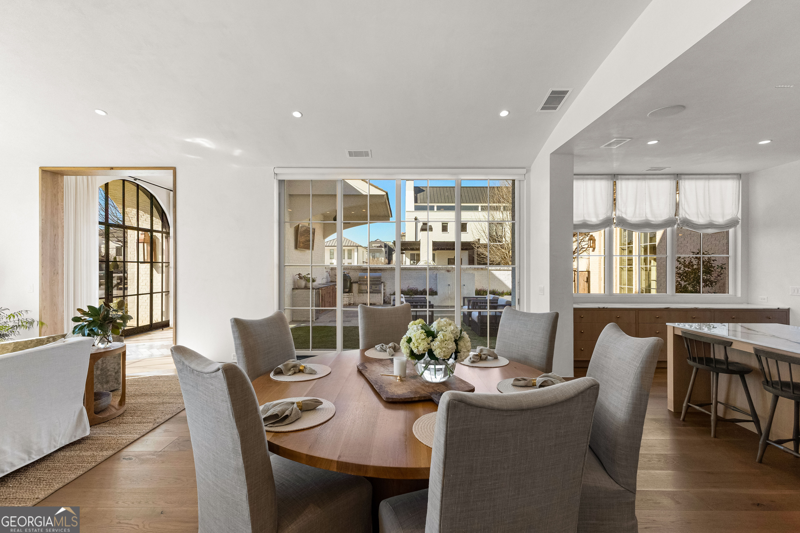 Fayetteville, Georgia 30214, United States, 5 Bedrooms Bedrooms, ,6 BathroomsBathrooms,Residential,Active,15855