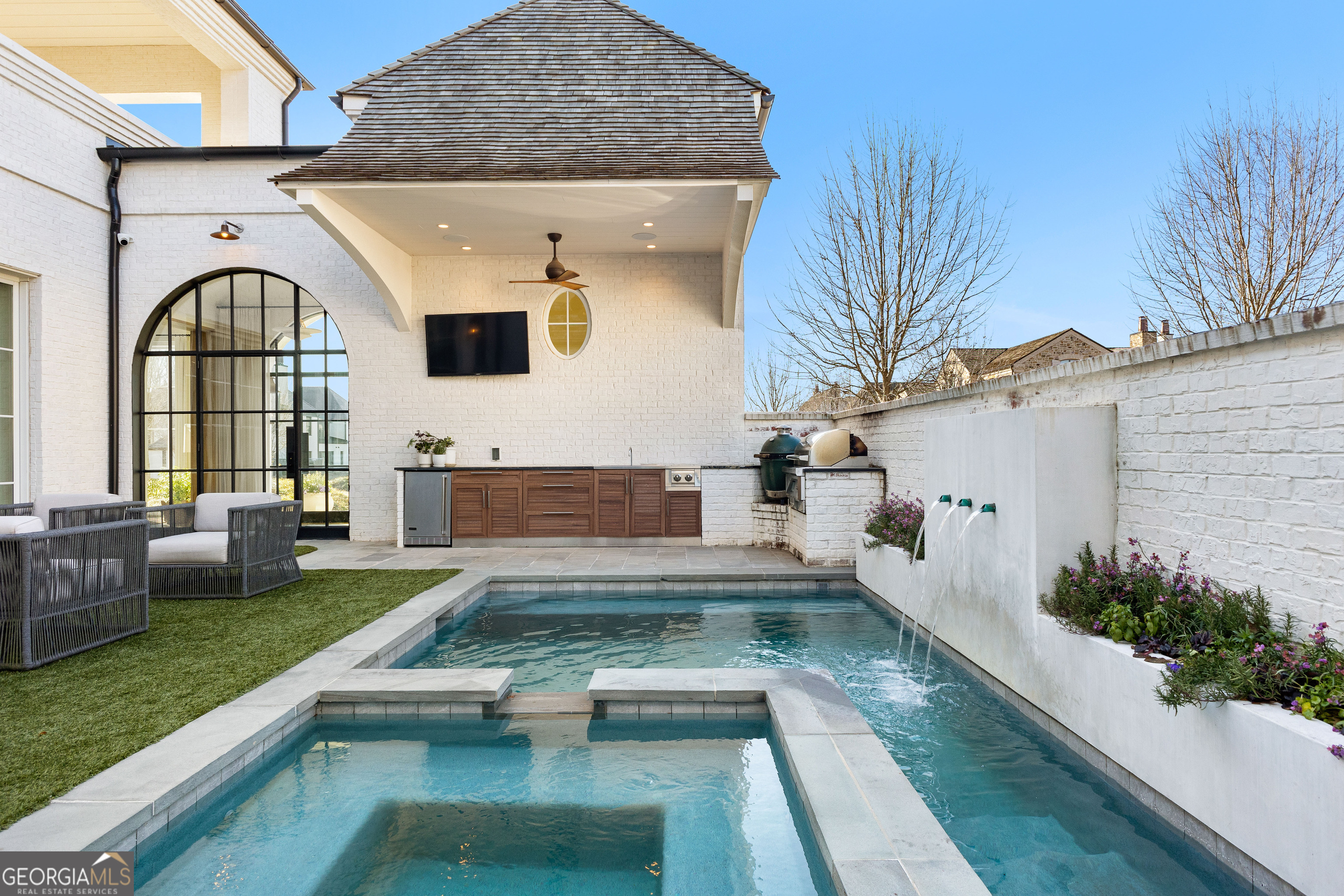 Fayetteville, Georgia 30214, United States, 5 Bedrooms Bedrooms, ,6 BathroomsBathrooms,Residential,Active,15855