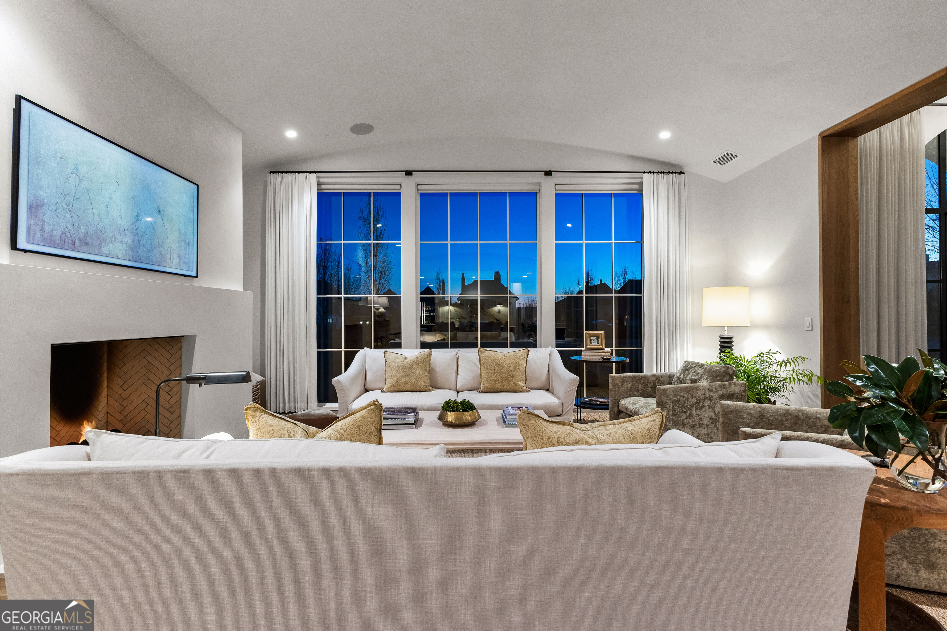 Fayetteville, Georgia 30214, United States, 5 Bedrooms Bedrooms, ,6 BathroomsBathrooms,Residential,Active,15855