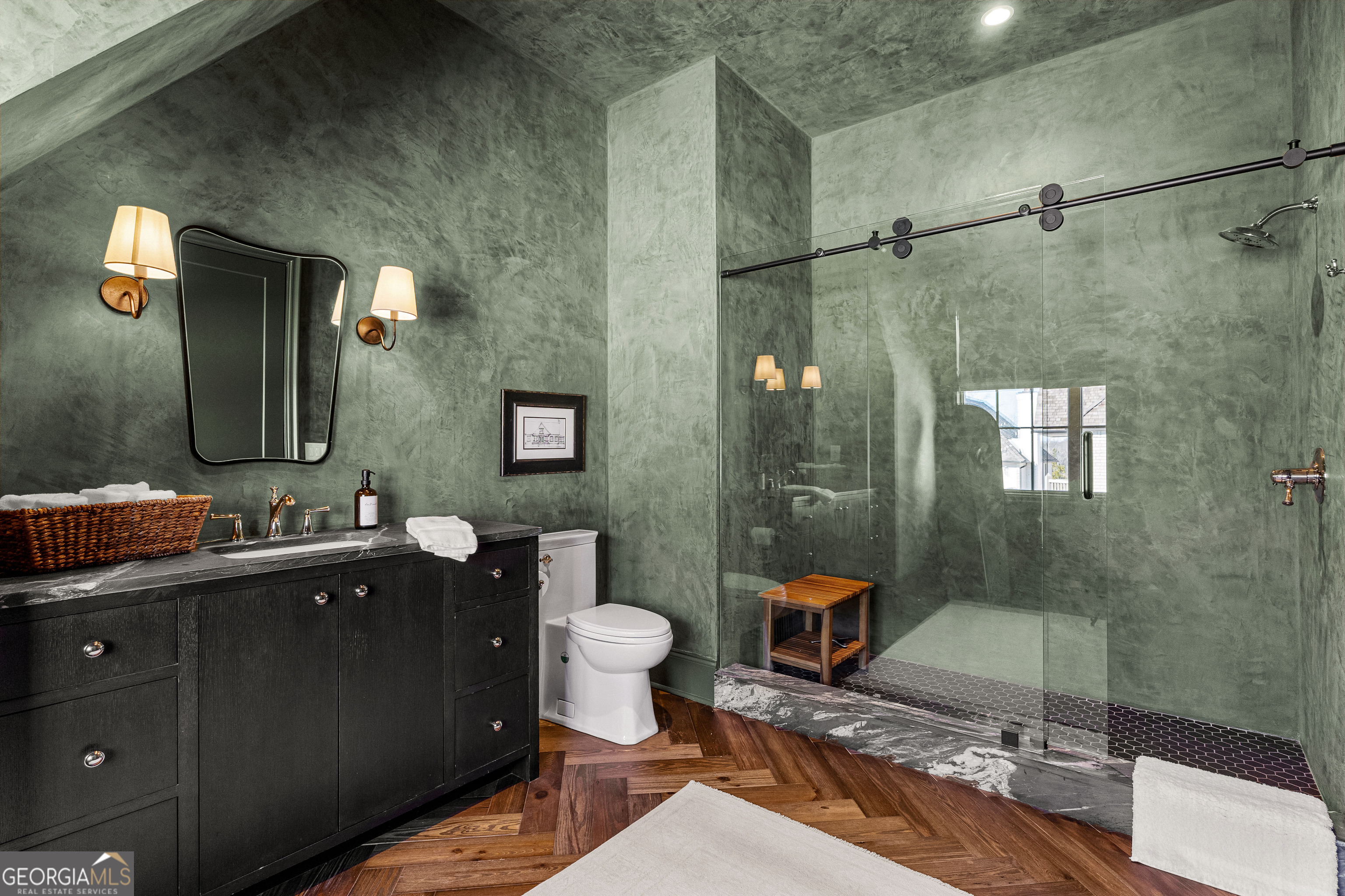 Fayetteville, Georgia 30214, United States, 5 Bedrooms Bedrooms, ,6 BathroomsBathrooms,Residential,Active,15855