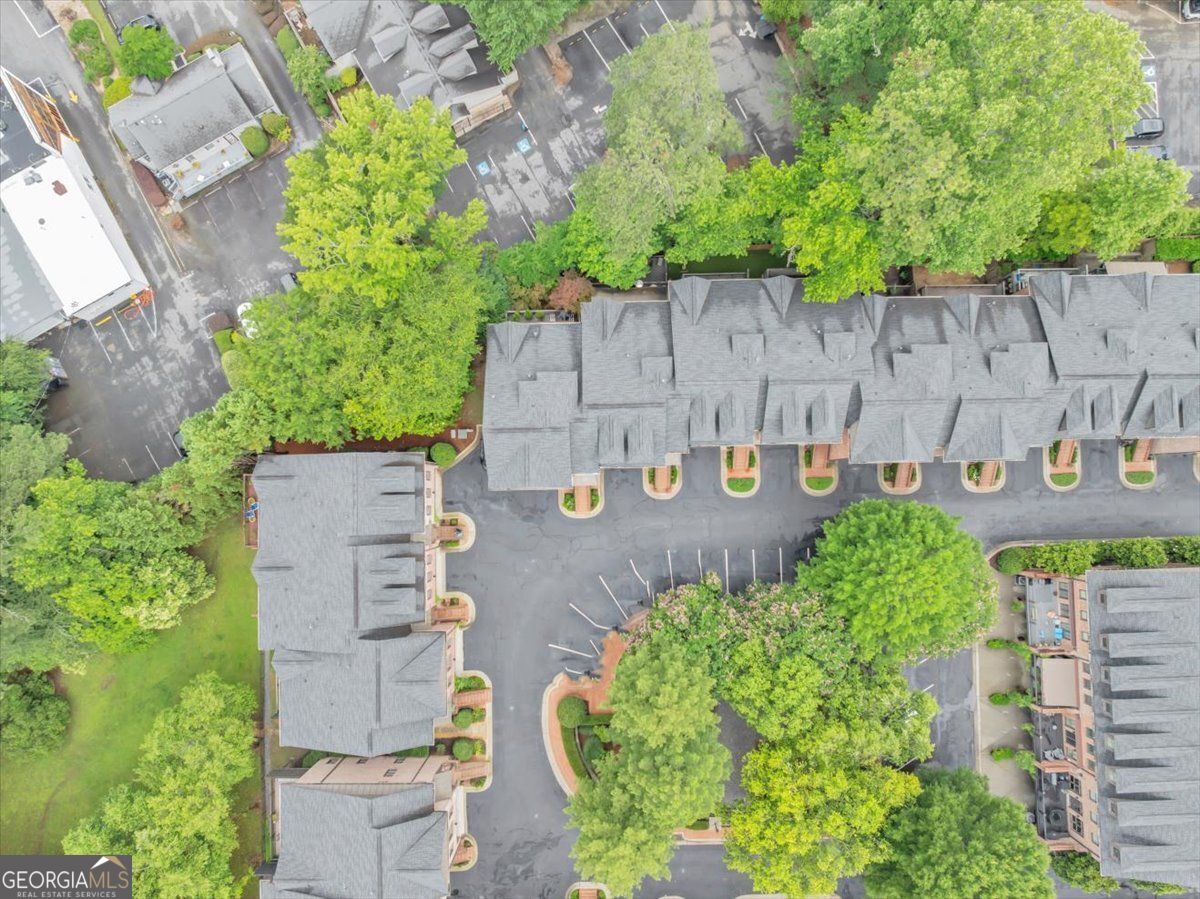 4222 Rickenbacker DR NE 9