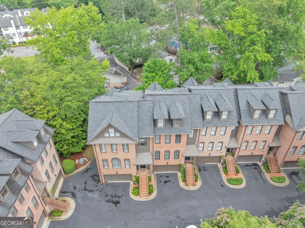 4222 Rickenbacker DR NE 9