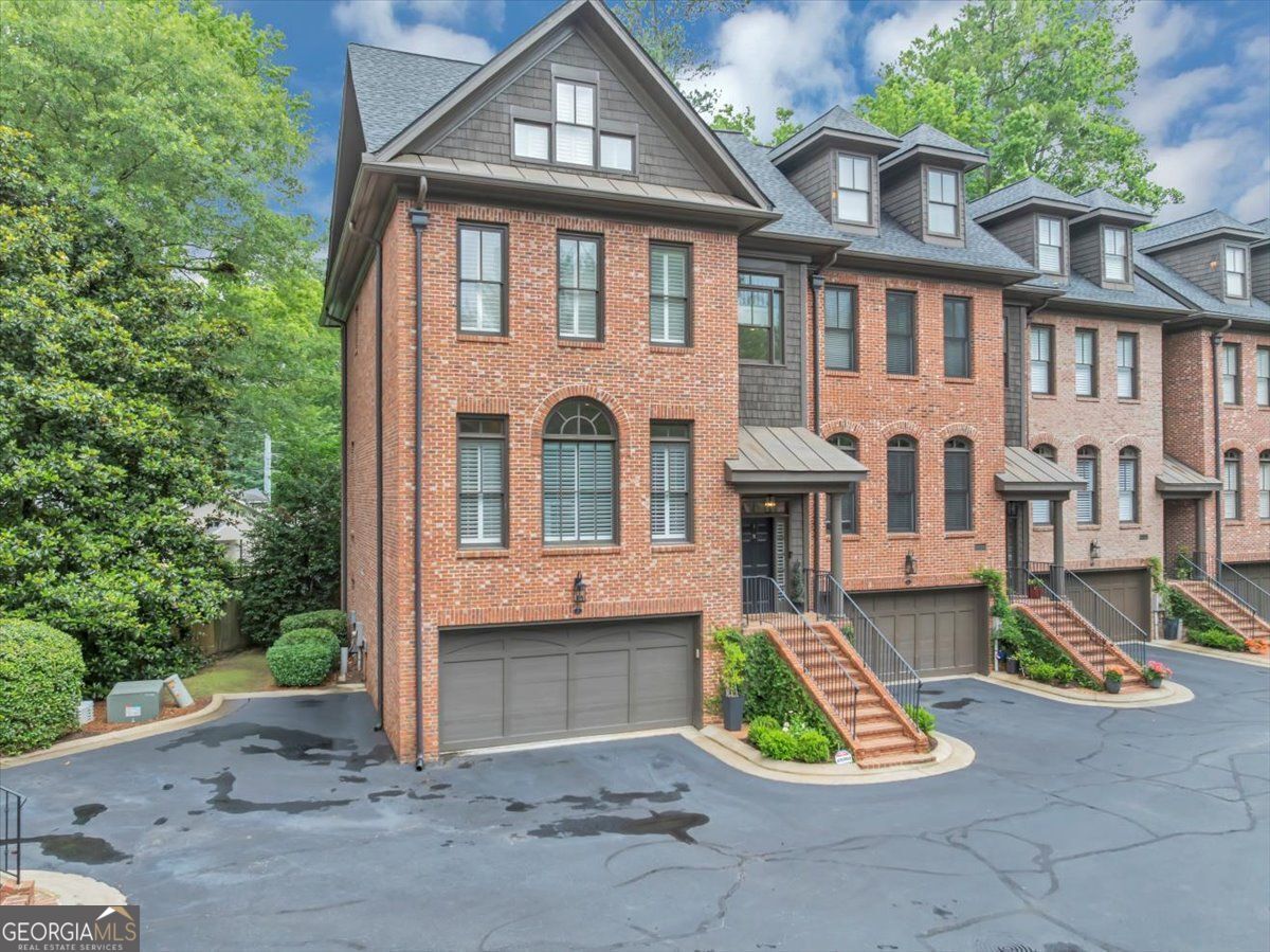 4222 Rickenbacker DR NE 9