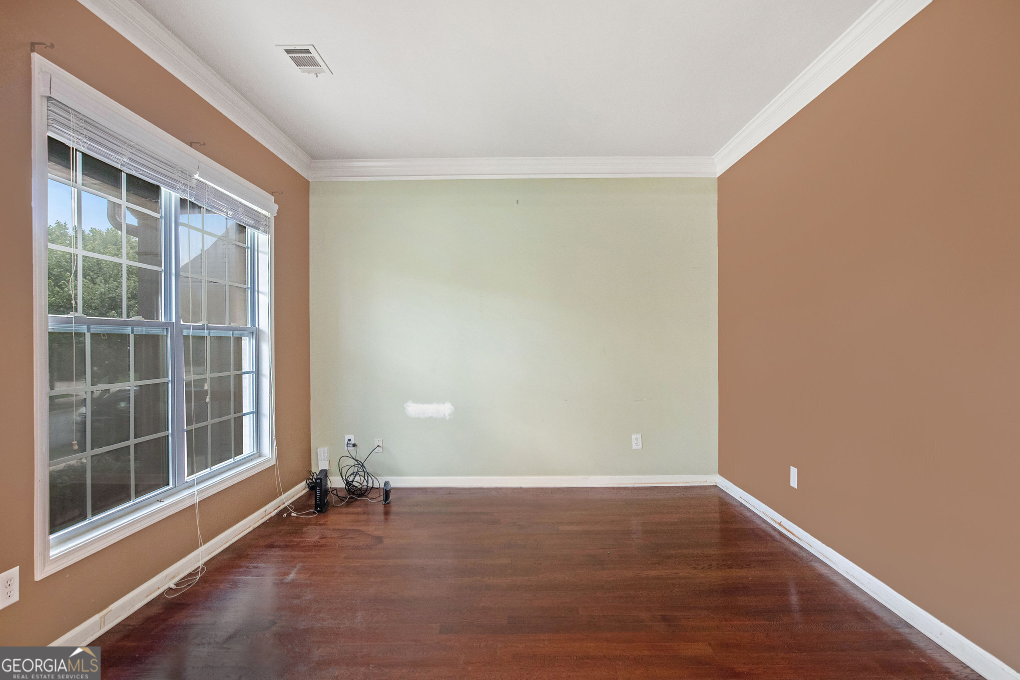 1883 Jameson CIR