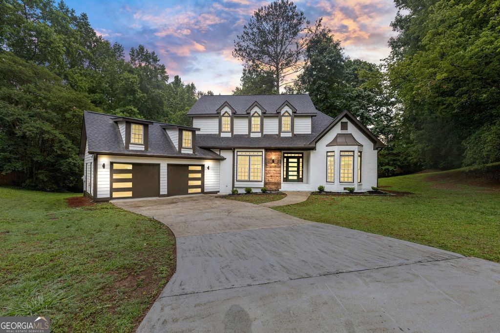 Photo of 7470 Woodruff Way, Stone Mountain, GA 30087 (MLS # 10771395)