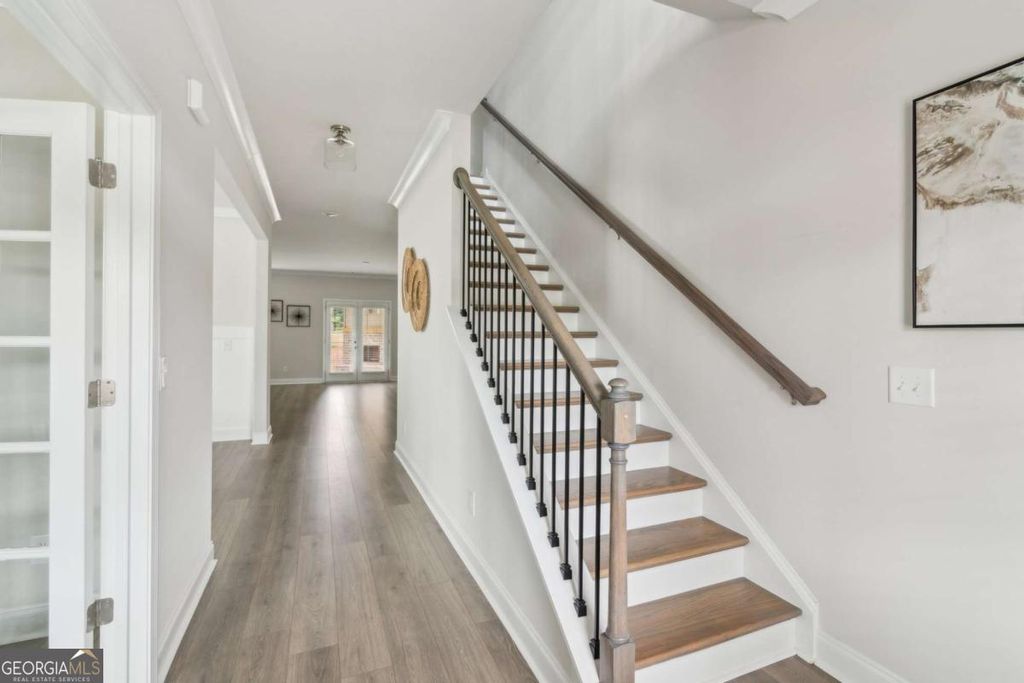 Photo of 5566 Overview Drive, Flowery Branch, GA 30542 (MLS # 10725329)