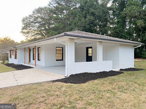 A home in Powder Springs