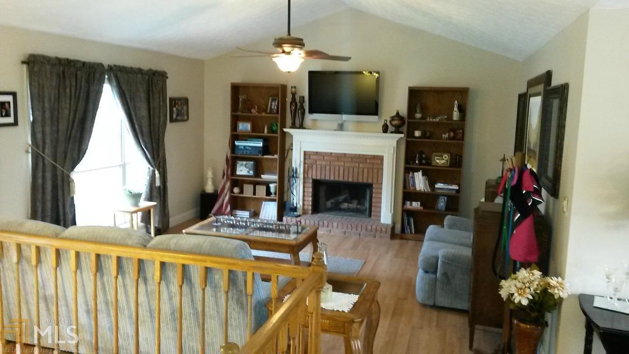 Huntington Acres - Residential