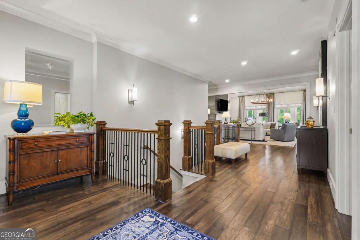 288 Walnut PATH SW