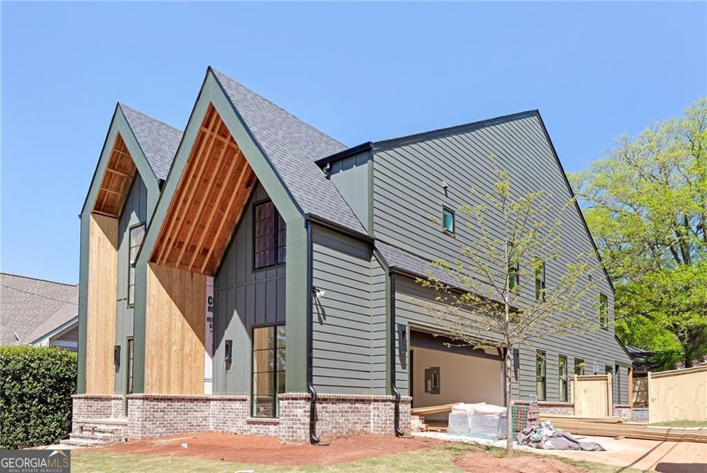 504 Barrington DR