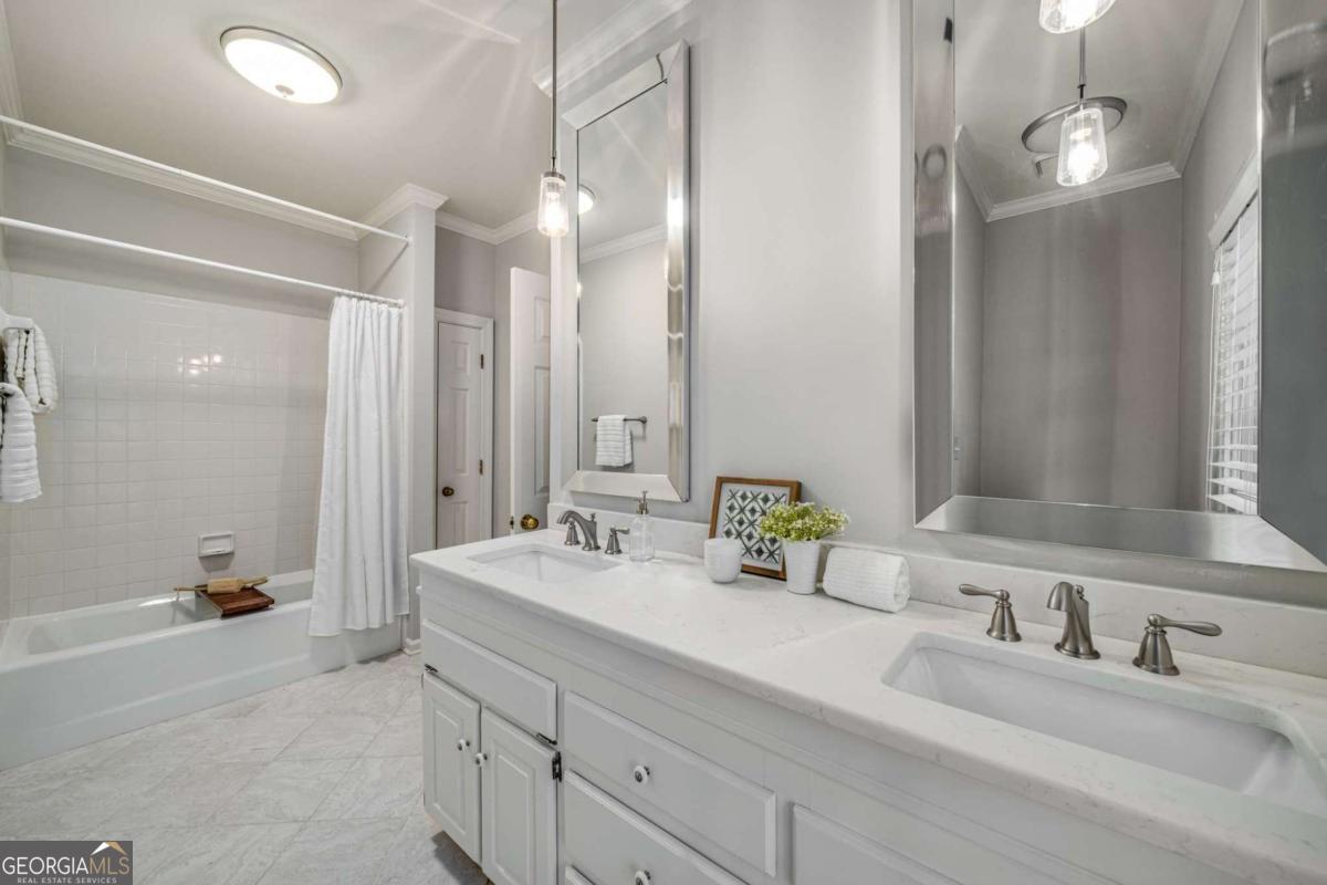 Atlanta Country Club - Residential