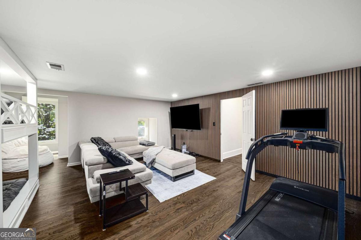 Atlanta Country Club - Residential