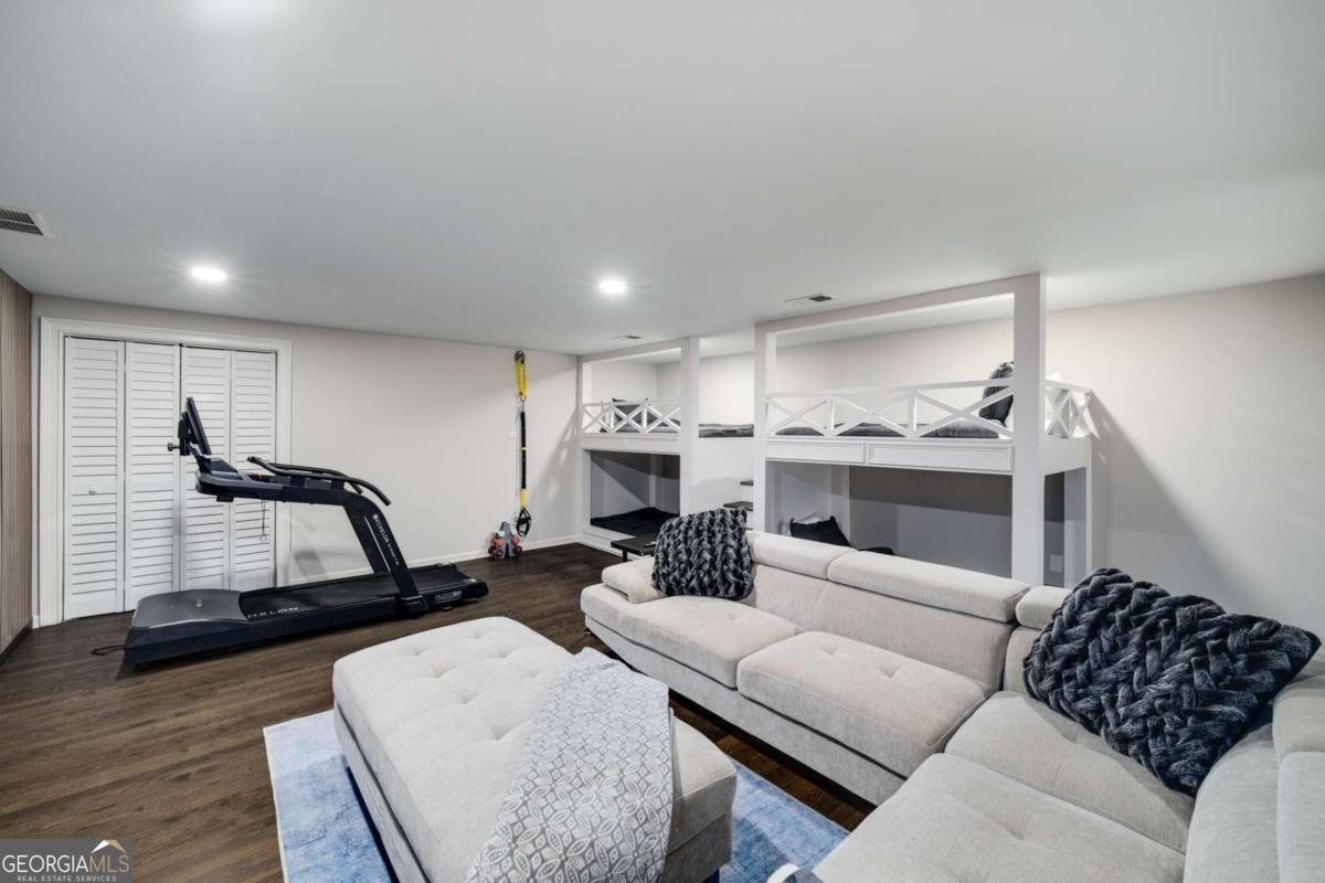 Atlanta Country Club - Residential